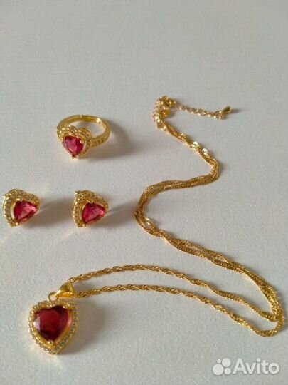 Подвески, украшения(читаем текст внутри)