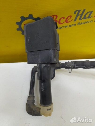 Форсунка омывателя фар передняя правая Mazda 6 Gh