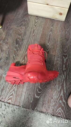 Трекинговые кроссовки женские 40