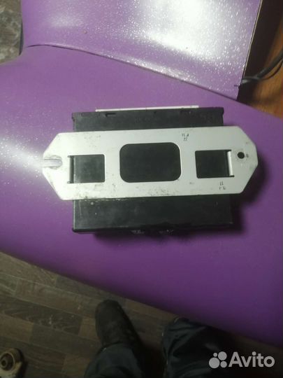 Блок управления двигателем и другое субару трибека