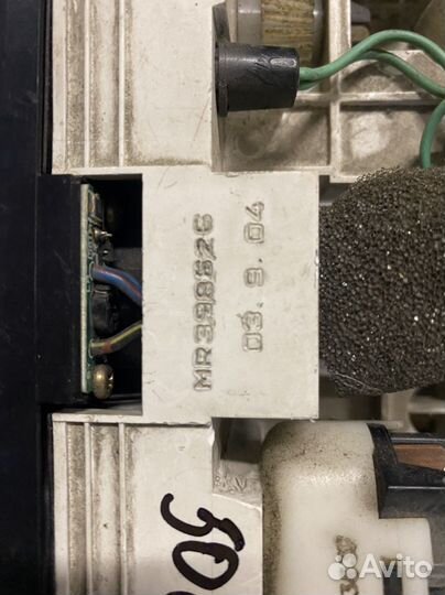 Блок управления отопителем Mitsubishi Pajero 96-09