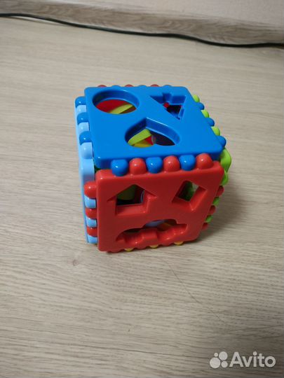 Кубик сортер