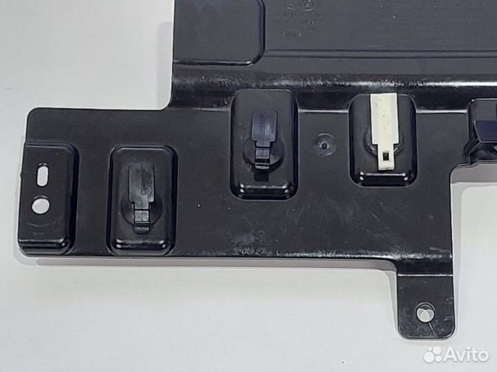 Кожух защитный проводки Land Rover Range Rover