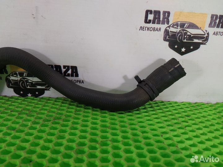 Патрубок системы охлаждения Volvo XC60