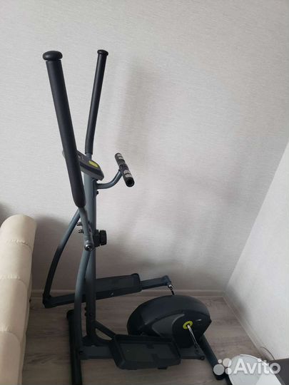 Эллиптический тренажер tourneo