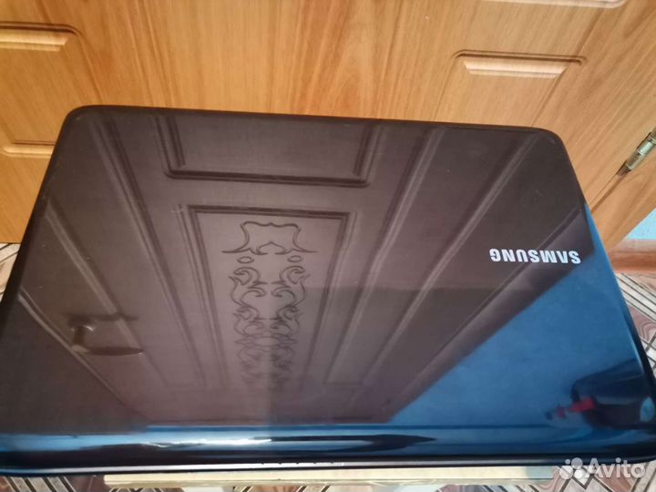 Ноутбук samsung r540