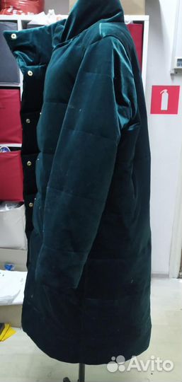 Пуховики бархатные новые