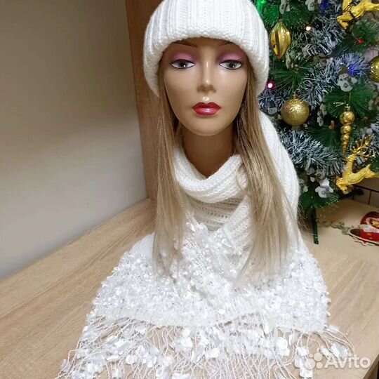 Шапки и шарфы женские