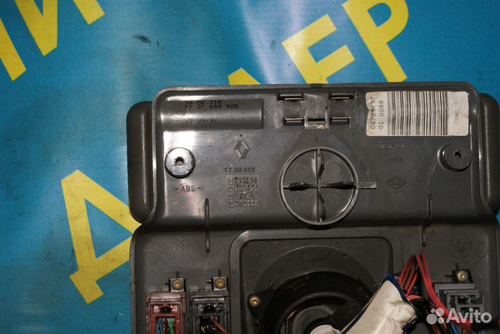 Плафон Renault Safrane 2