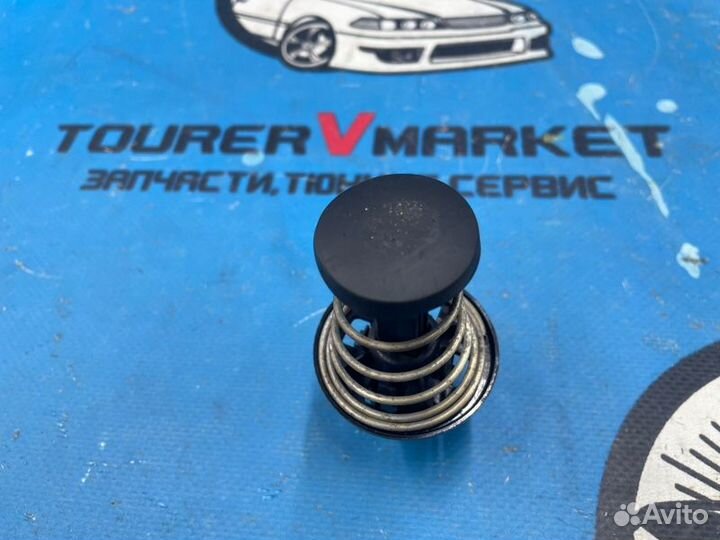 Отбойник капота Mercedes-Benz C-Class WDD205