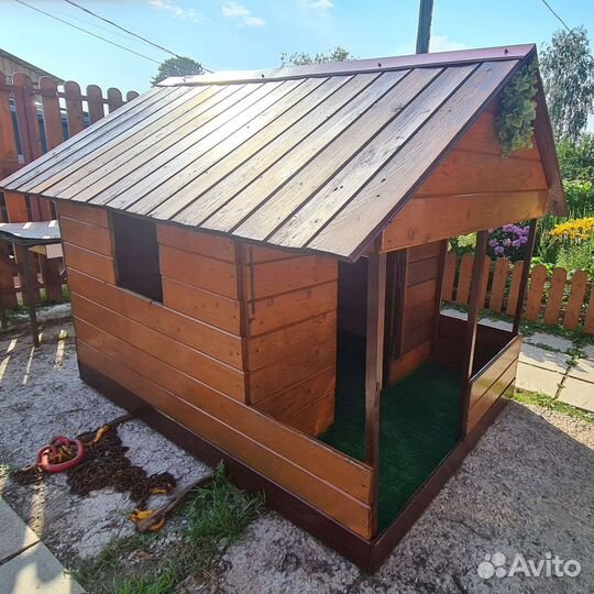 Детский игровой домик из дерева для дачи