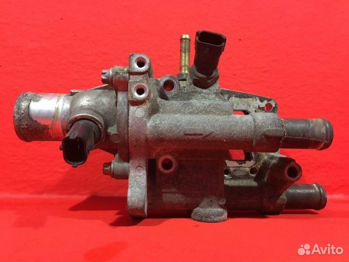 Корпус термостата Opel Zafira B Z16XE1 1.6L 1598