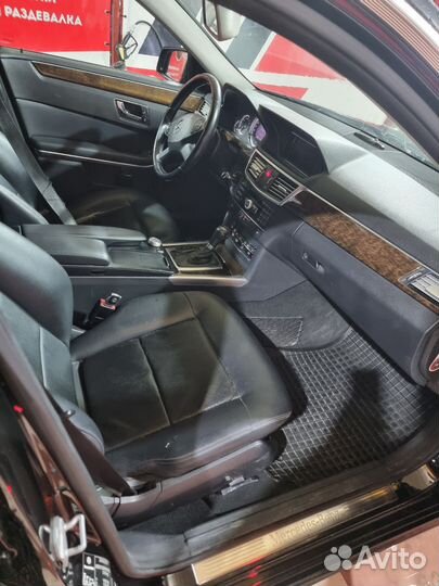 Капот мерседес 212 1.8