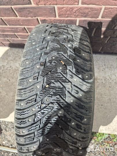 Nokian Tyres Hakkapeliitta 8 205/65 R16