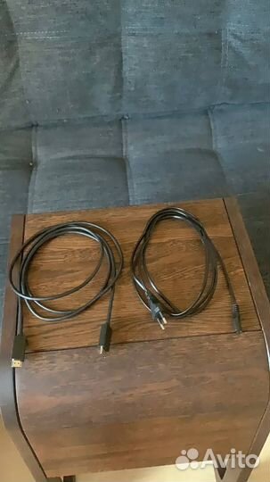 Xbox series X с двумя геймпадами