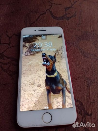 Телефон iPhone 7