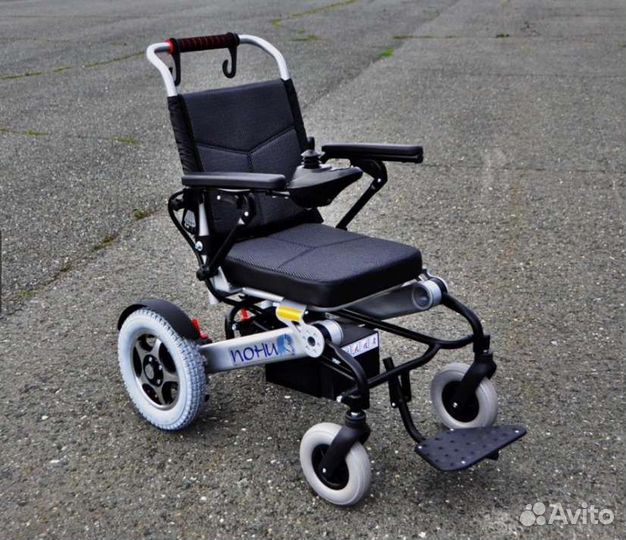 Инвалидная коляска с электроприводом
