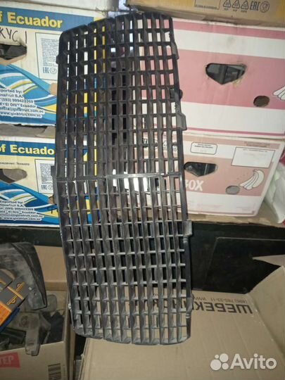 Решетка радиатора Mercedes W124 рейстайлинг