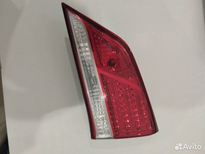 Фонарь задний правый hyundai i40