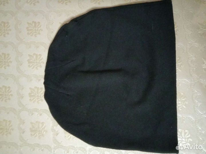 Шапки женские 4шт и 1 шарф