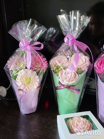 Подарок из мыла ручной работы