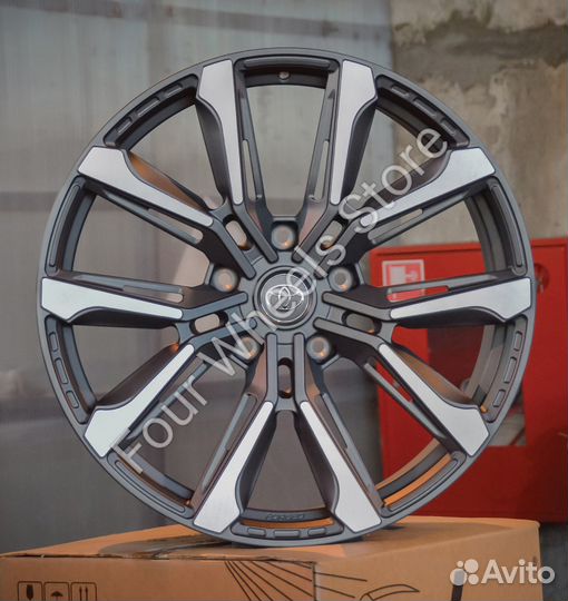 Кованые Диски на Toyota Land Cruiser 200 R21 наличие