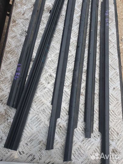 Бархотка молдинг стекла двери Mitsubishi Lancer 10