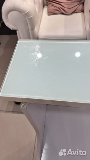 Стойка ресепшен администратора