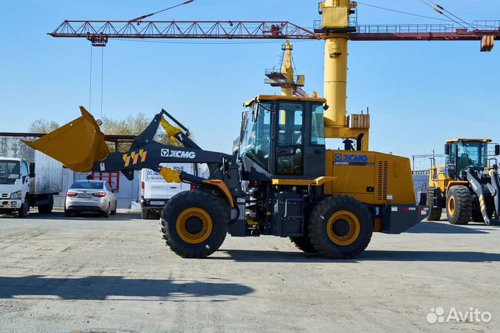 Фронтальный погрузчик XCMG LW330RU, 2023
