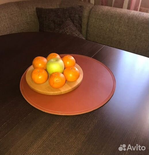 Салфетка на стол из натуральной кожи