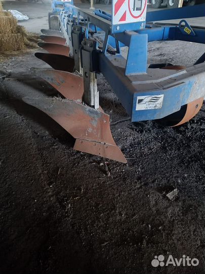 Плуг Светлоградагромаш ПНУ-6х35, 2021