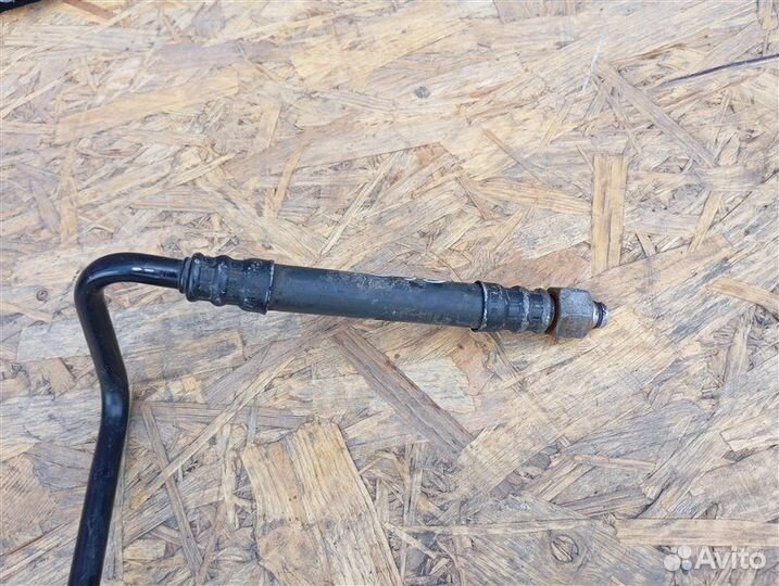 Трубка масляная Volkswagen Passat B6 2.0 BWA 2006