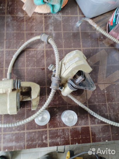 Суппорт передний левый stels leopard 600