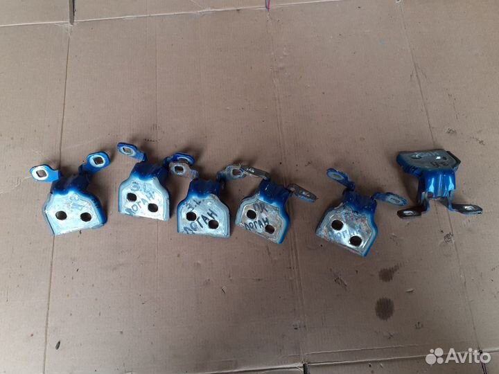 Петли дверные Рено Логан