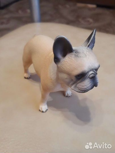 Французский бульдог фигурка