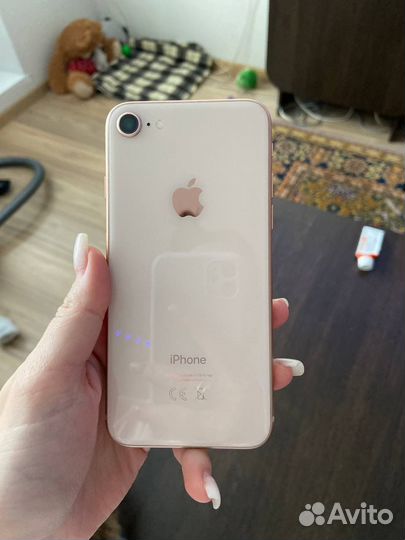 iPhone 8, 64 ГБ