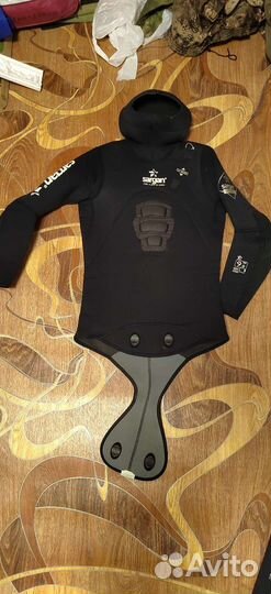 Гидрокостюм