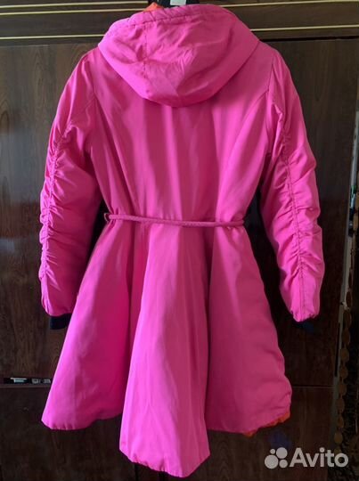 1. Пуховик зимний. 2. Плащ осенний с утеплителем