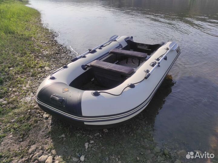 Лодка пвх (надувная) Ривьера 3200 ск