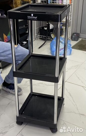 Столик парикмахерский