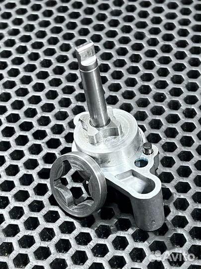 Маслонасос в сборе Suzuki RM-Z 250 2012