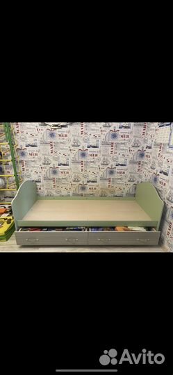 Детская кровать с ящиками