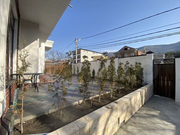 1-к. квартира, 40 м², 1/3 эт.