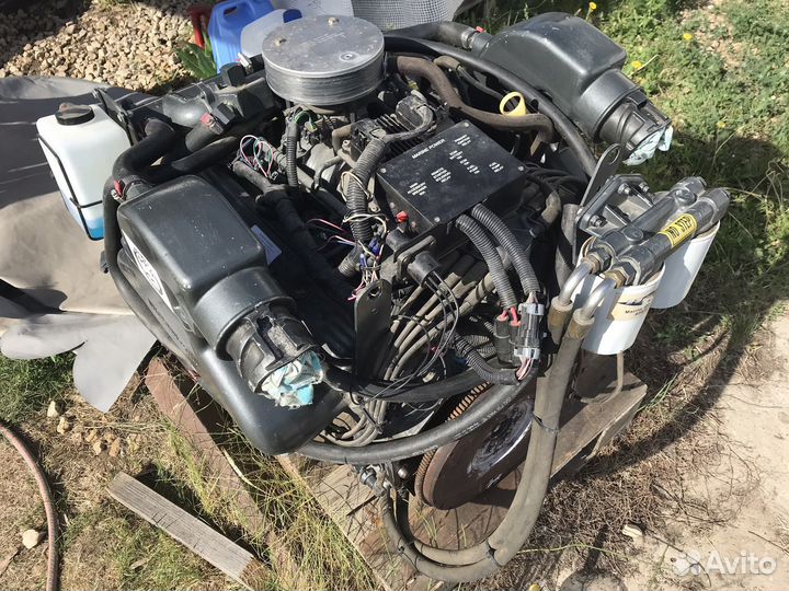 Судовой двигатель marine power 5,7 l