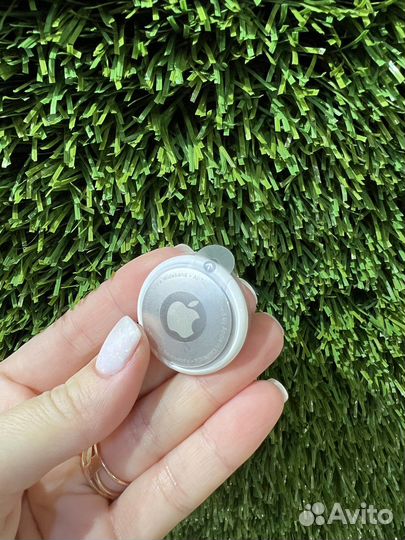 Apple AirTag новый