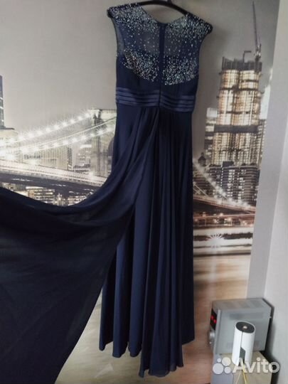 Вечернее платье в пол 44 размер