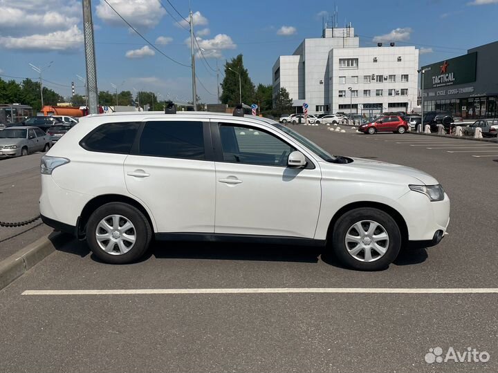 Mitsubishi Outlander 2.0 CVT, 2014, 111 000 км