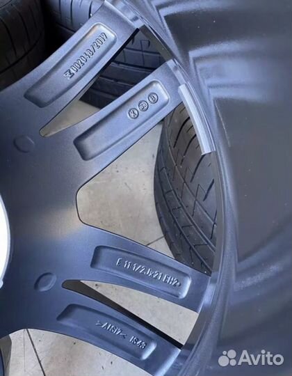 Комплект оригинальных колес BMW X5 G05 8090716