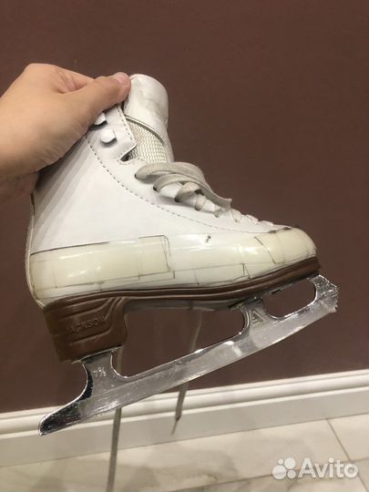 Фигурные коньки jackson artiste 13