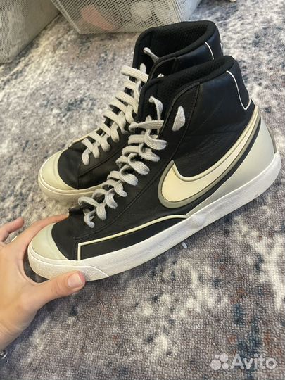 Кроссовки Nike Blazer Mid 77